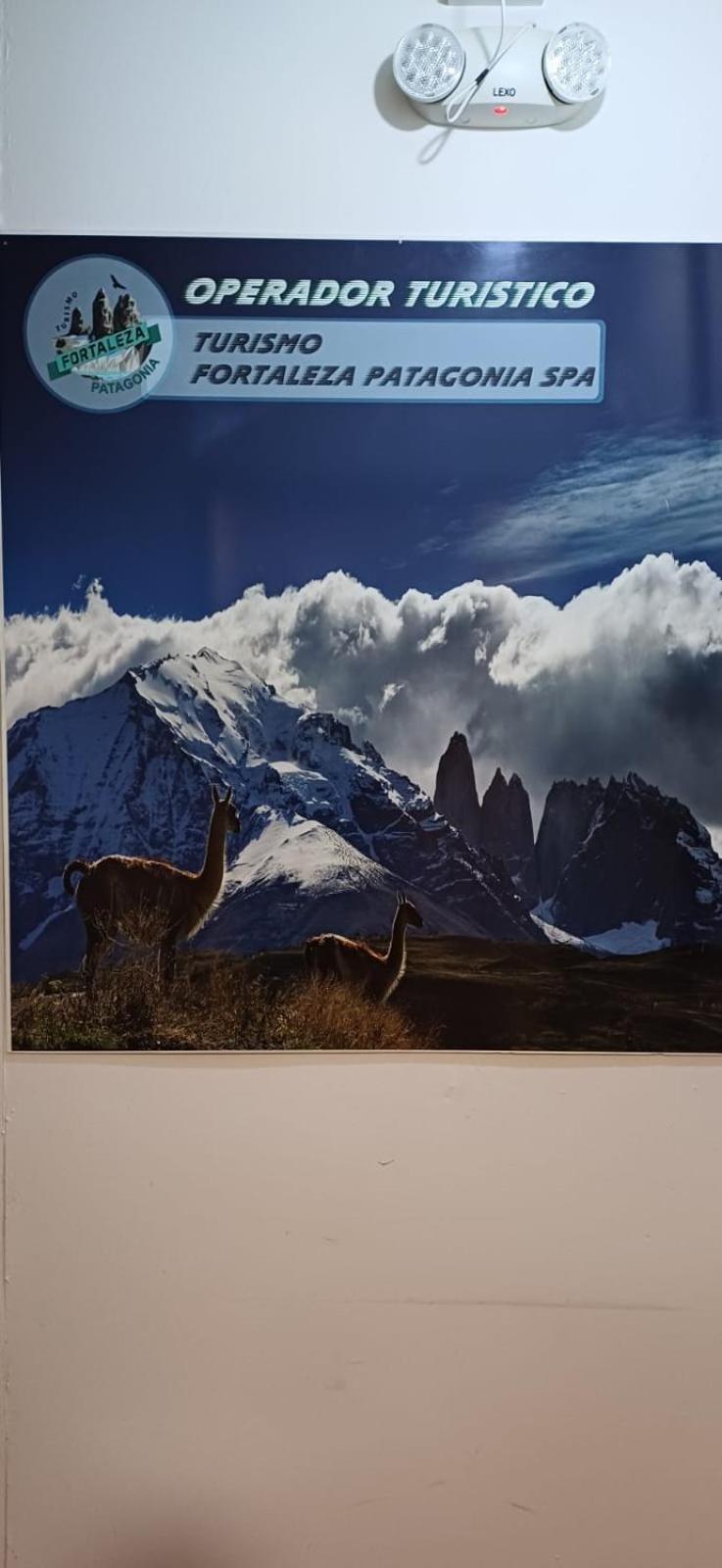 Turismo Fortaleza Patagonia بويرتو ناتالز المظهر الخارجي الصورة